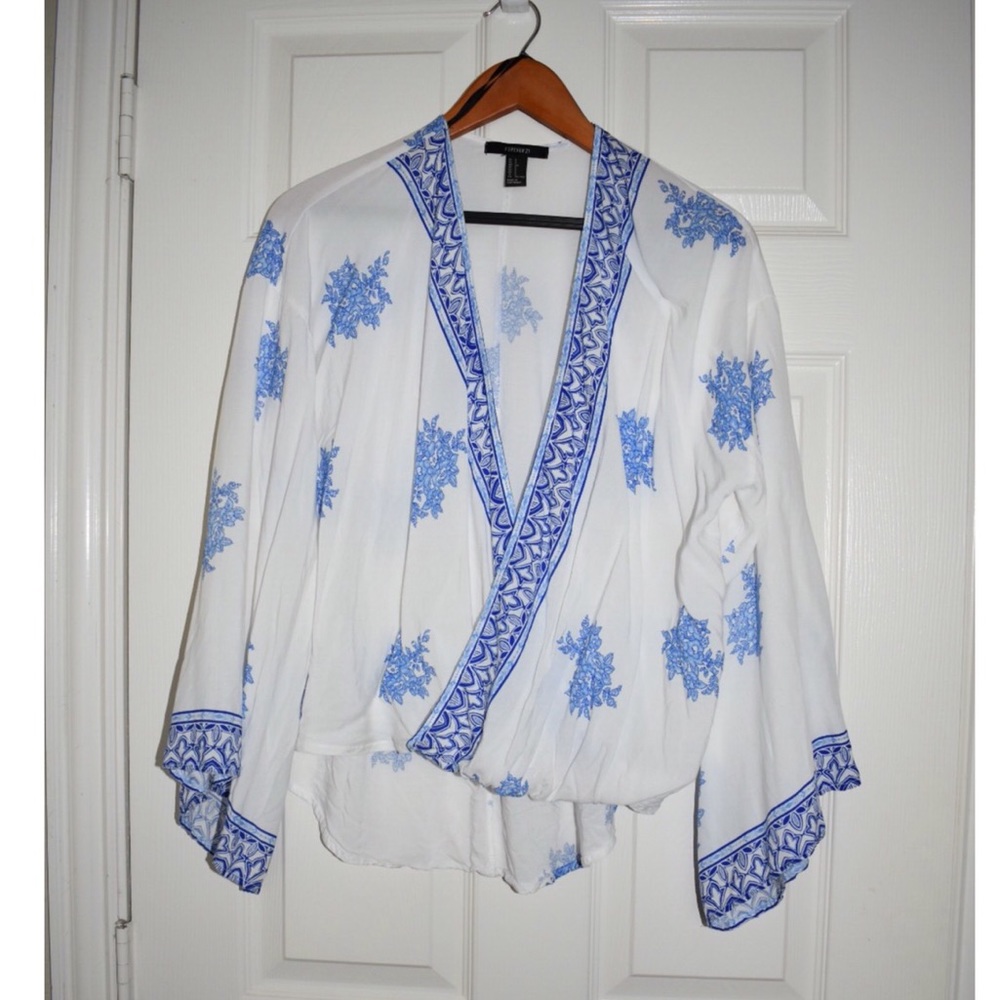 Small Bell Sleeve Blouse.
